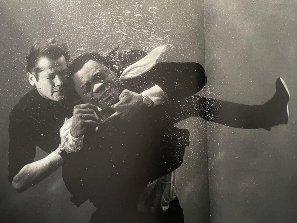 Bond photographié par Terry O'Neill. Editions de l'Imprévu